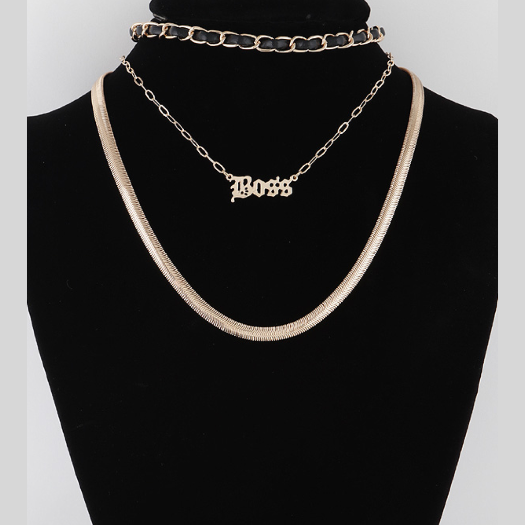 BOSS BABE NECKLACE